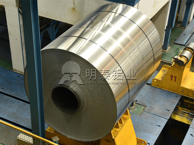 貨車(chē)頂棚用3003鋁卷：超寬定制，開(kāi)啟貨運(yùn)輕量化新篇章